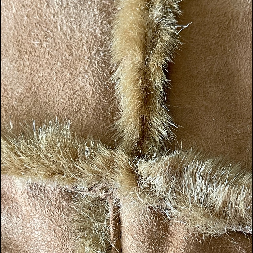 Ugg Poncho Size S/P-M - Picture 10 of 10